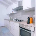 Seaside 2br-1ba. 7 Min Walk To The * 라 칼레타