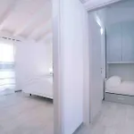 Seaside 2br-1ba. 7 Min Walk To The 빌라 *