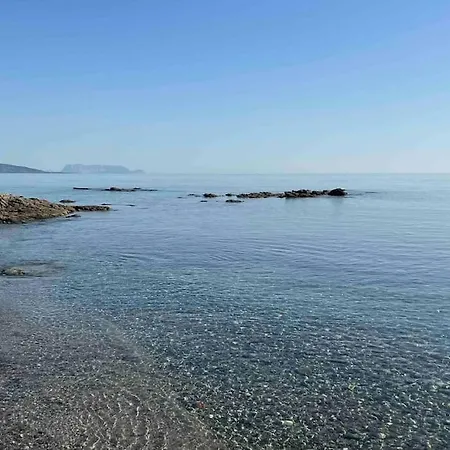 Seaside 2br-1ba. 7 Min Walk To The La Caletta