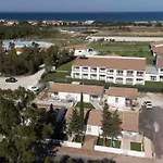 Villa Seaside 2br-1ba. 7 Min Walk To The