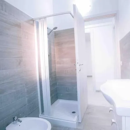 Willa Seaside 2br-1ba. 7 Min Walk To The *