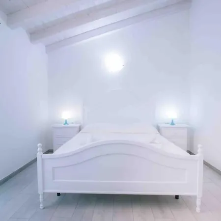 Willa Seaside 2br-1ba. 7 Min Walk To The La Caletta