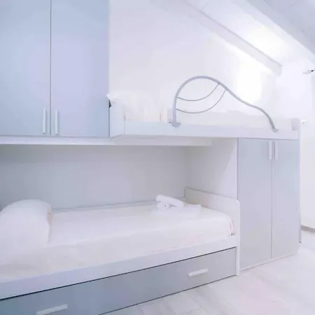 Seaside 2br-1ba. 7 Min Walk To The Willa