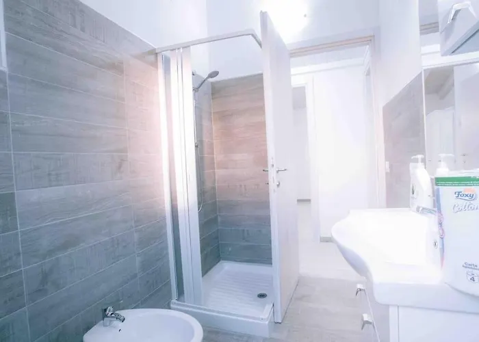 Villa Seaside 2br-1ba. 7 Min Walk To The *